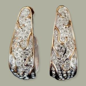 Vintage 1980s Elegant Gold Tone Hoop Rhinestone Earrings